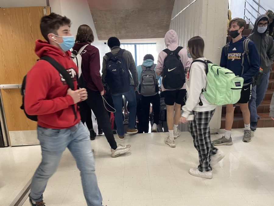 Students rush to get to class between 5th and 7th blocks on Nov. 22. South has started conducting random tardy sweeps to try to get students to class faster.